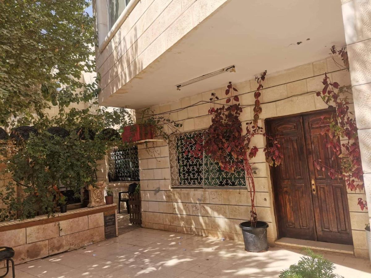 Flower Jarash Exterior photo