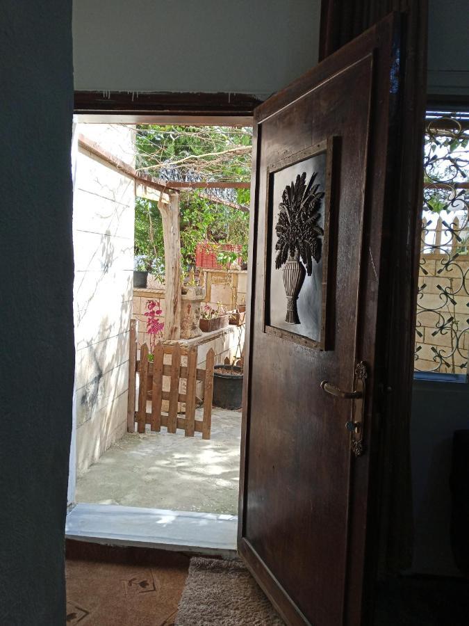 Flower Jarash Exterior photo